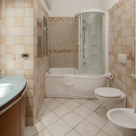 Francesco Terrace - Piazza Bologna, Apartment